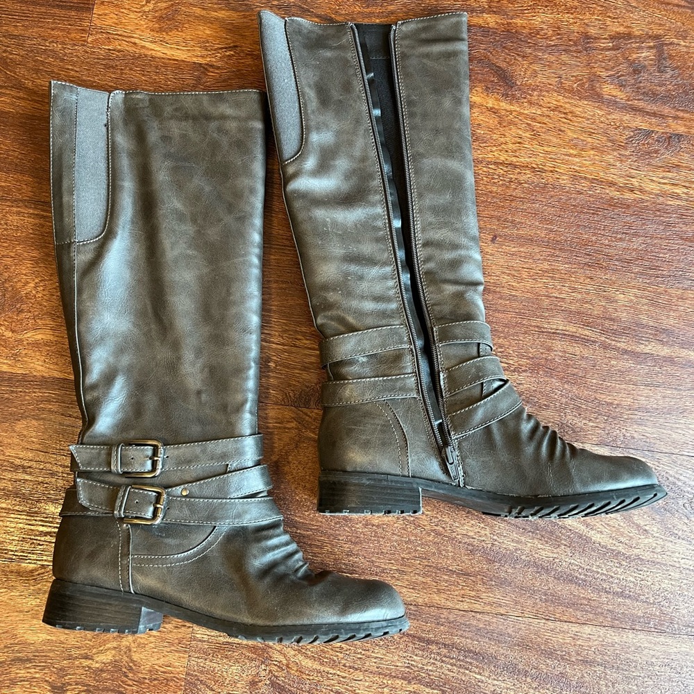 Stylish Grey Knee-High Boots